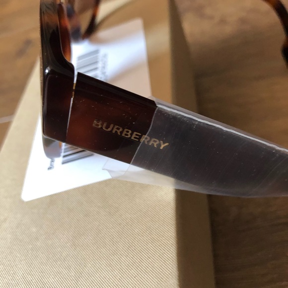 BURBERRY-AUTHENTIC NWT Tortoise Shell Sunglasses - Picture 8 of 16